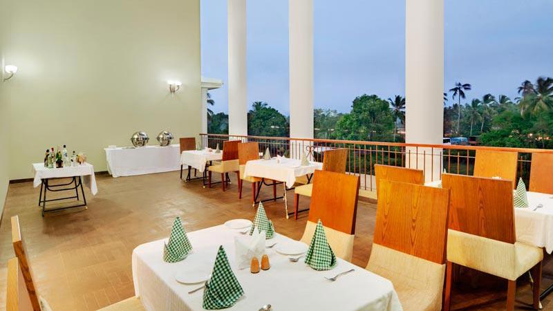 Palm Resort Calangute Exterior photo